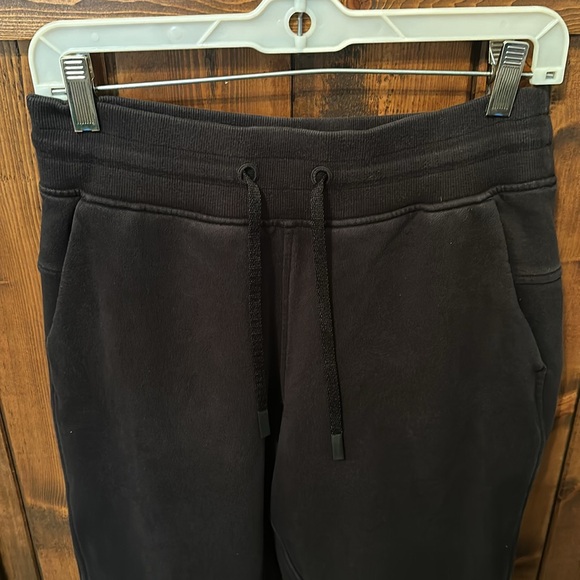 Lululemon Warm Down Jogger *28", Size 6 - Picture 6 of 11